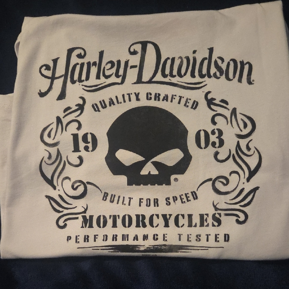 Women's Harley-Davidson White and Black Skull Tank